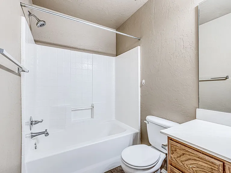 1104 Westridge Dr — Photo 18