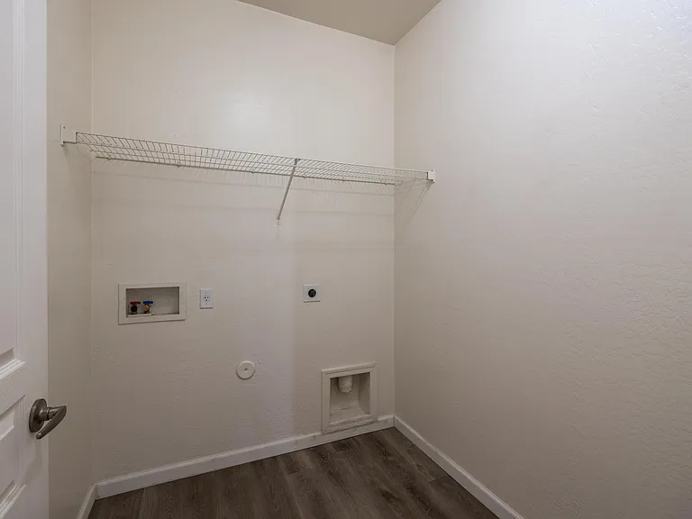 17212 W Saguaro Ln — Photo 20