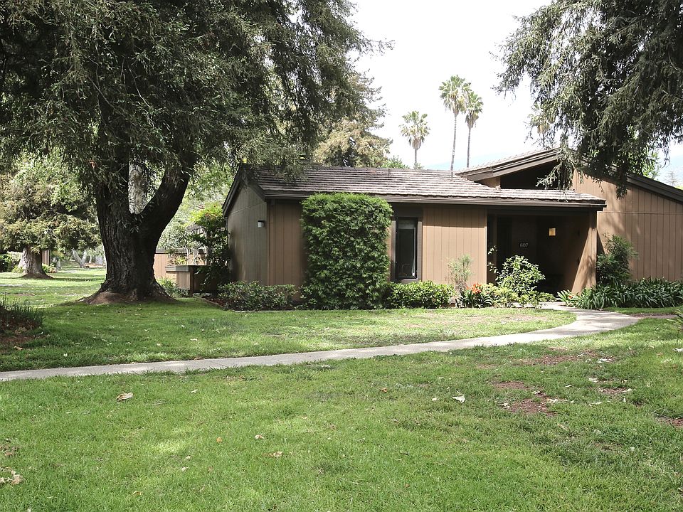 1st image of 607 Las Perlas Dr
