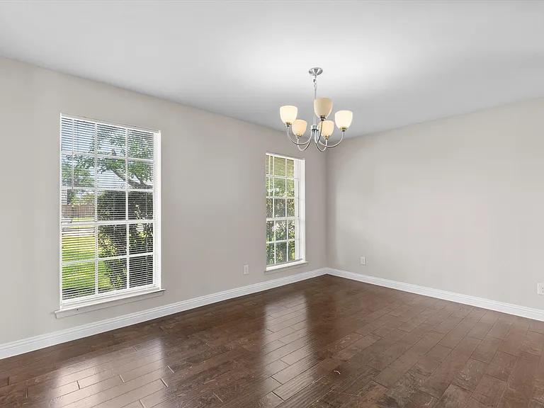 2117 Tiehack Ln — Photo 3