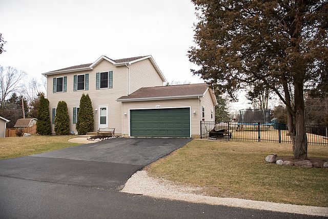 1st image of 22130 W Calvin Dr