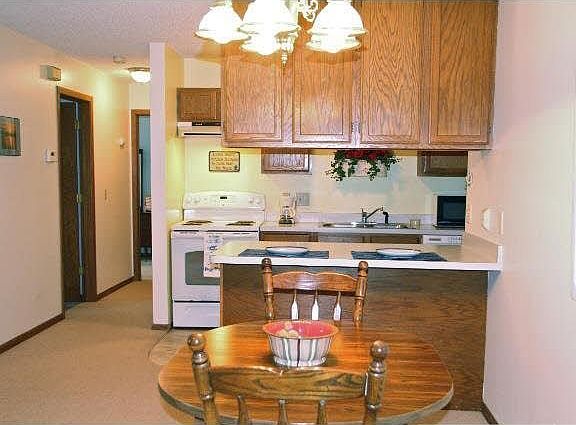 3rd image of 794 Parkside Drive