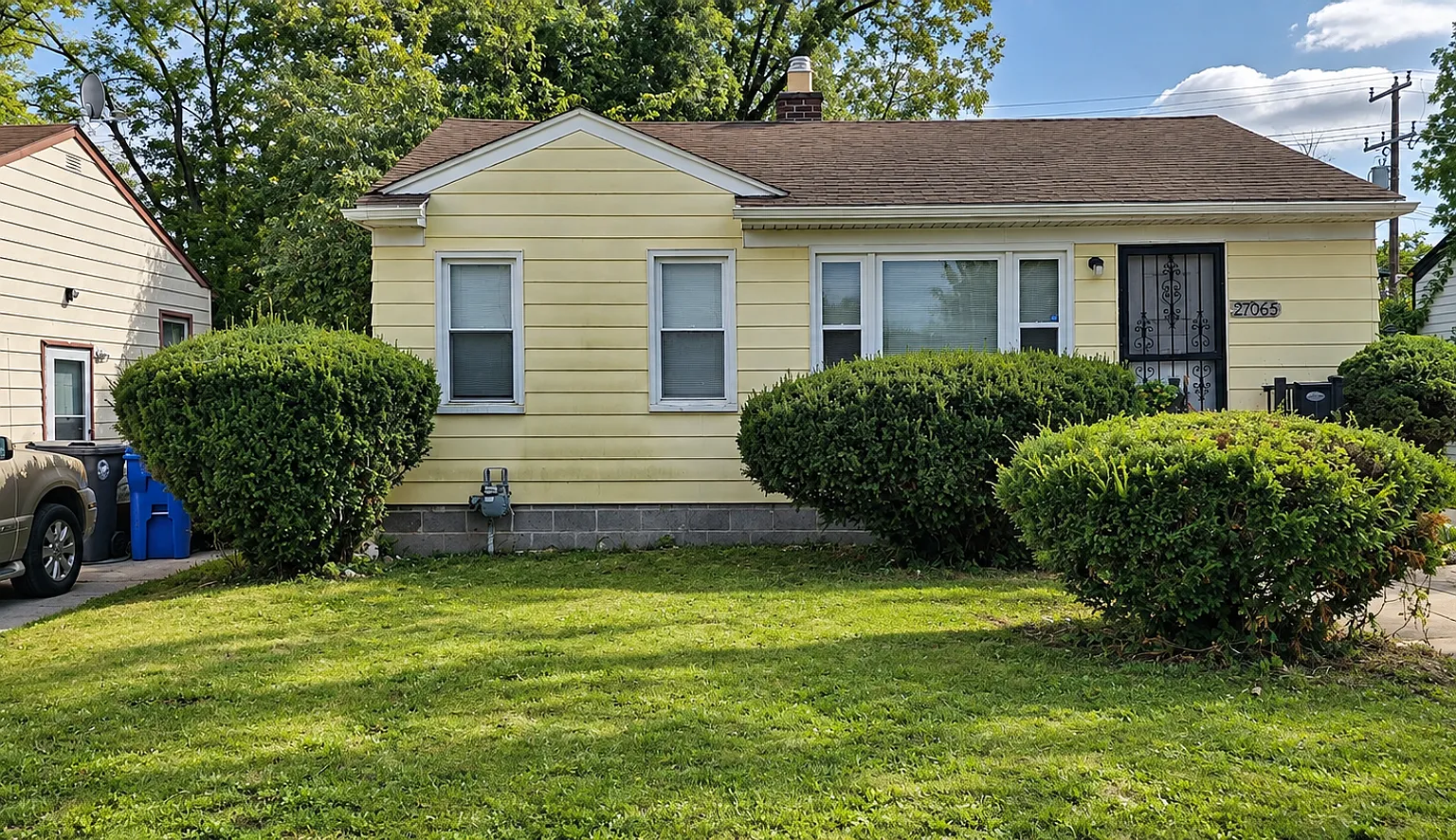 Charming 2-Bedroom Ranch Home with Basement Detroit, MI — Photo 1