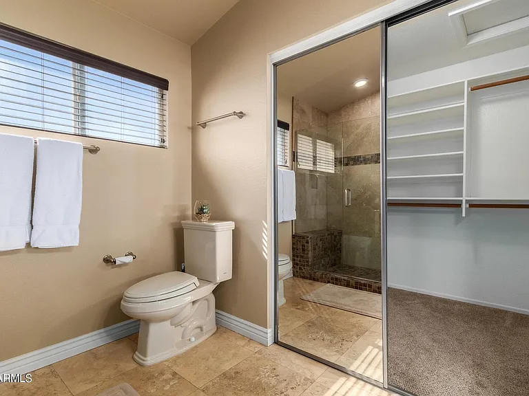 2911 E Windmere Dr — Photo 16
