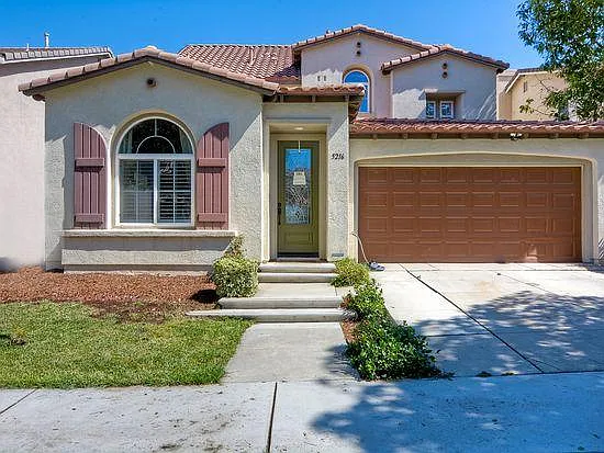 5216 Topsail Dr — Photo 3