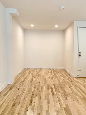 Rented by Living New York | media 11