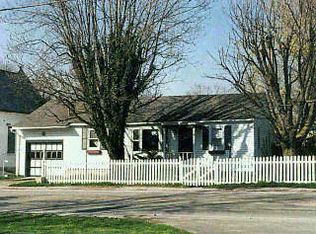 35 S 2nd St, New Vienna, OH 45159