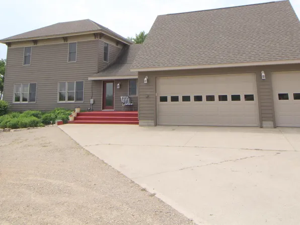 1770 310th St, Forest City, IA 50436