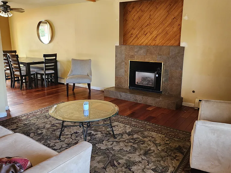 642 Ryan Gulch Rd — Photo 2