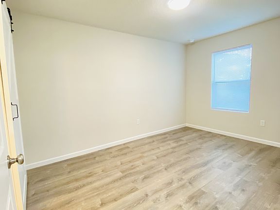 4th image of 1444 W 22nd St