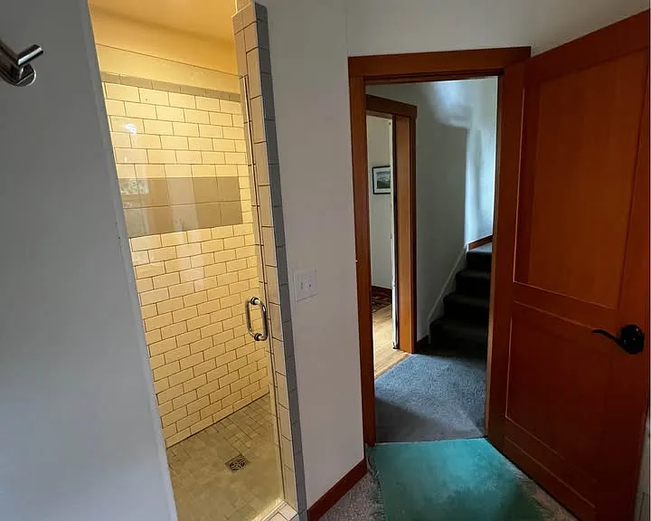 857 Democrat St — Photo 5