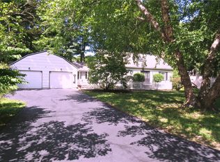 4 Beech Rd, Pittsford, NY 14534