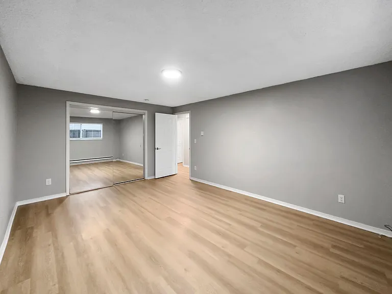 511 Avenue D #A — Photo 6