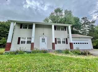 22 Vixon Cir, Elmira, NY 14903