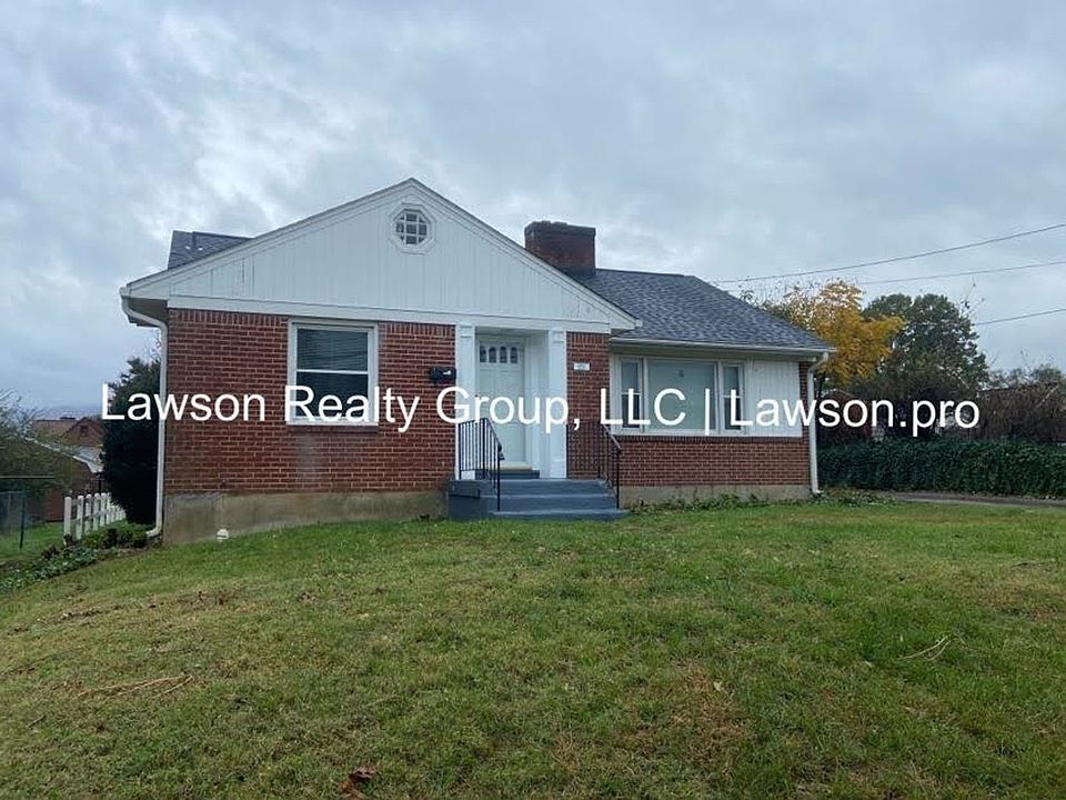 1st image of 1120 Roanoke Blvd