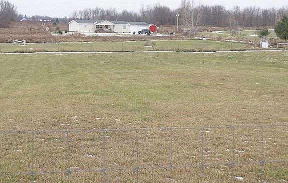 3rd image of 7066 Township Road 195