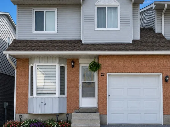 31 Parkview Dr #27, Orangeville, ON L9W 4H9