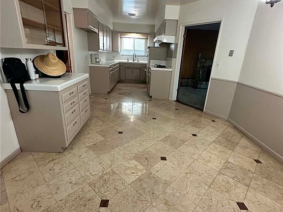 5th image of 17458 Fontlee Ln