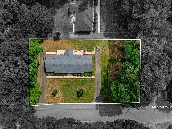 4th image of 1702 Pennrose Dr
