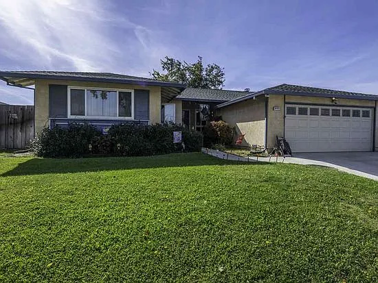 38701 Quince Pl photo 1