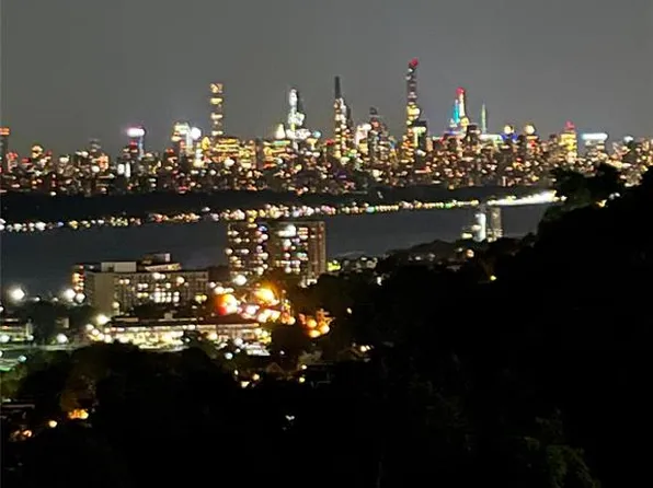 3 Horizon Rd APT 821, Fort Lee, NJ 07024