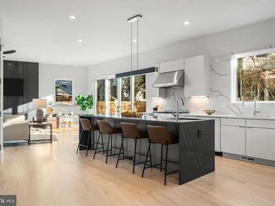 4810 3rd St N, Arlington, VA, 22203