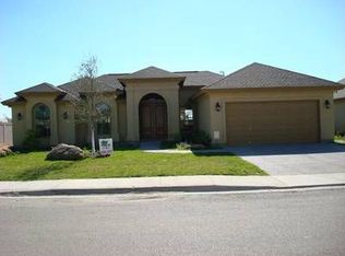 10822 Grenville Rd, Laredo, TX 78045