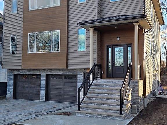 3rd image of 25 E Winant Ave