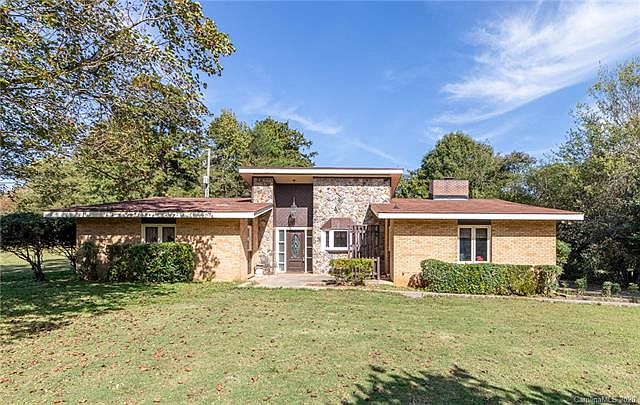 1st image of 8308 Cedarbrook Dr