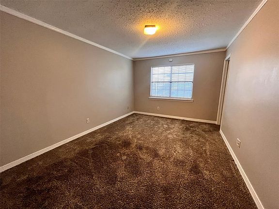 4th image of 3424 Tara Ln