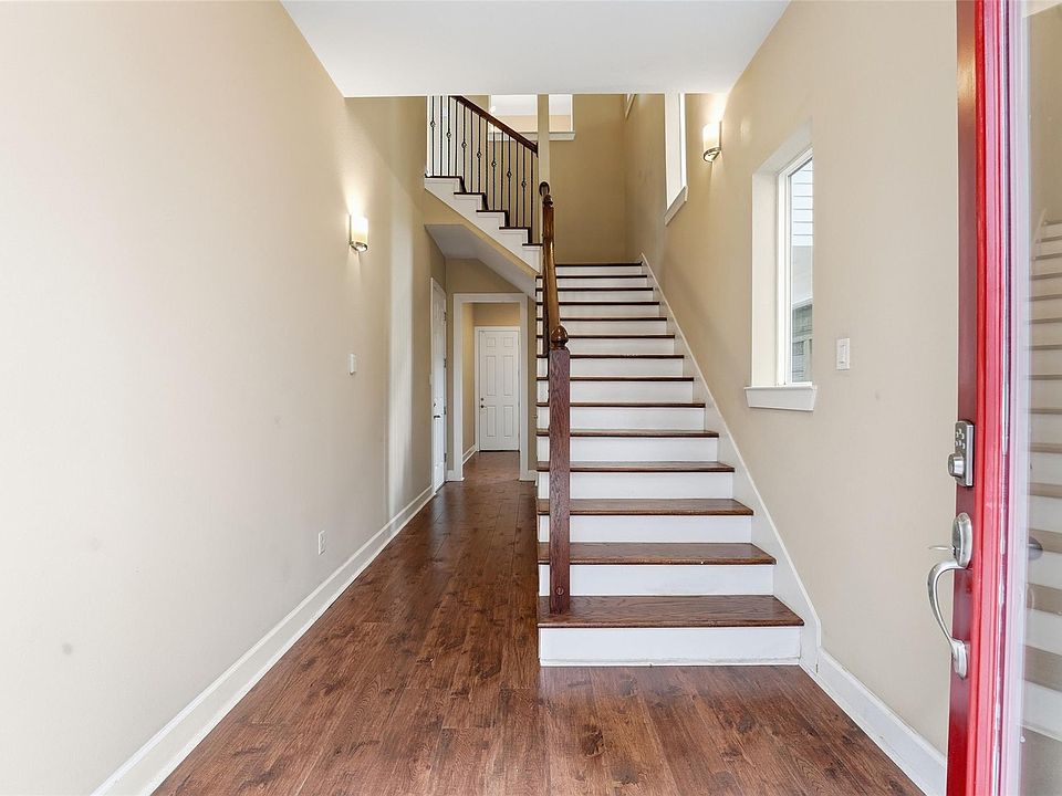 1st image of 2206 Holman St