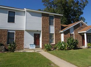 1010 Bs Barbecue Rd APT B, Greenville, NC 27834