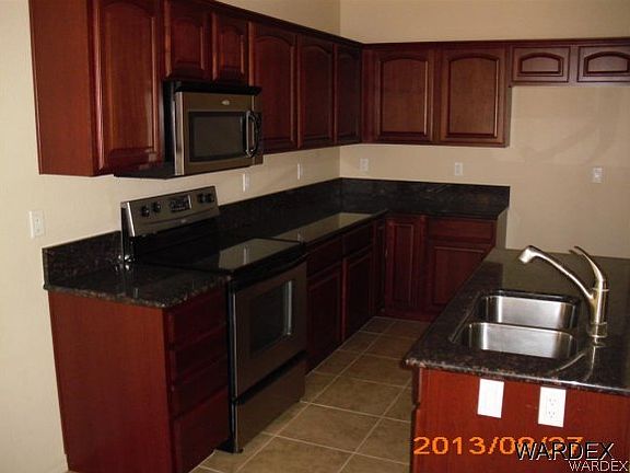 2nd image of 890 Florence #D213