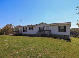 114 Maple Ln NW, Willis, VA 24380