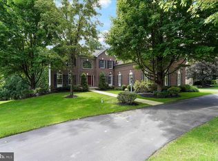 125 Shelbourne Ln, Phoenixville, PA 19460