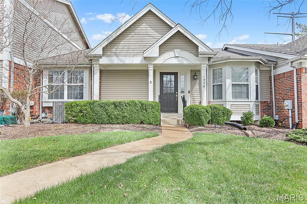 1928 Baxter Ridge Dr, Chesterfield, MO 63017 | Zillow