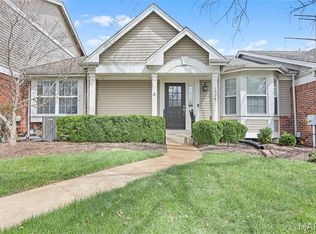 1928 Baxter Ridge Dr, Chesterfield, MO 63017