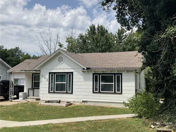 305 E Franklin St, Siloam Springs, AR 72761