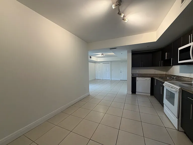6357 SW 8th St #714 — Photo 17