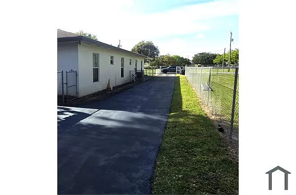 Photo 2 of 12 - 10357 SW 178th St - Miami, FL Building Photo - 10357 SW 178th St
