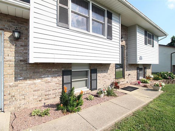 2nd image of 18 Paul Dr