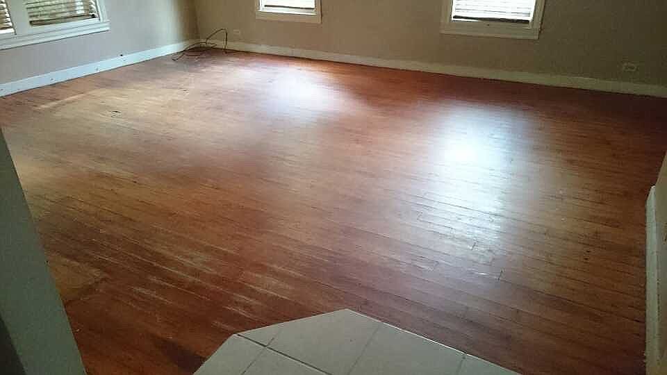 2nd image of 971 N Bowie St