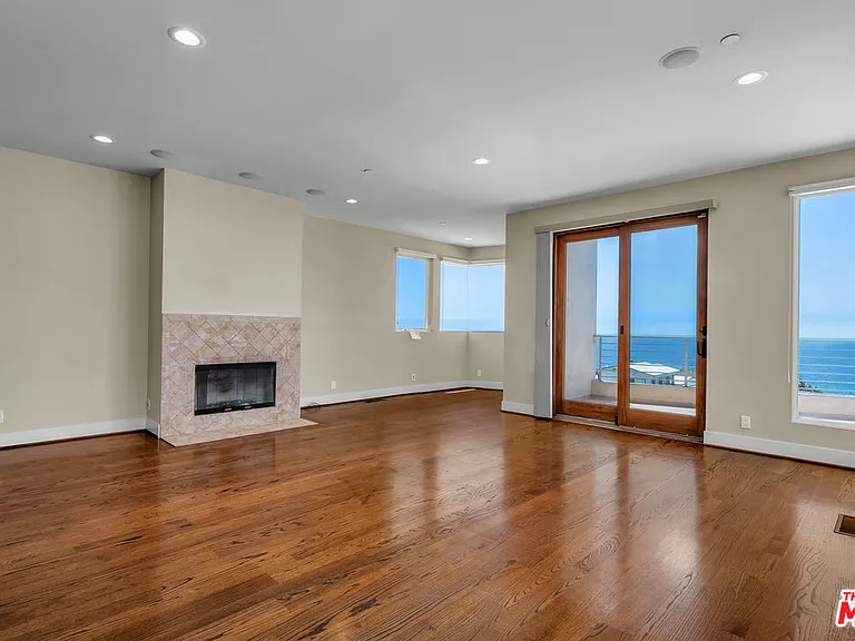 308 Gull St — Photo 45