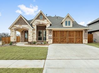 501 Livia St, Burleson, TX 76028