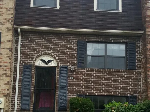 41 Winslow Park Dr, Catonsville, MD 21228