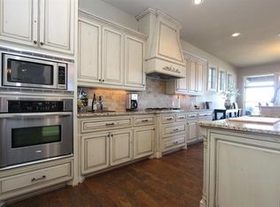 19 Shoreline Dr, Malakoff, TX 75148