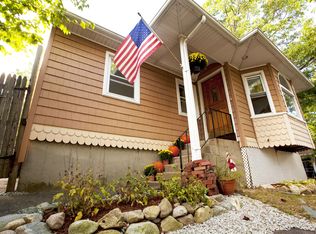 11 Pine Ridge Rd, Weymouth, MA 02189