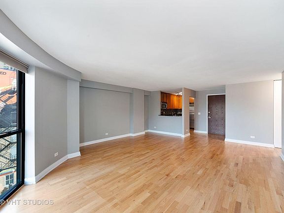 3rd image of 350 W Belden Ave APT 518