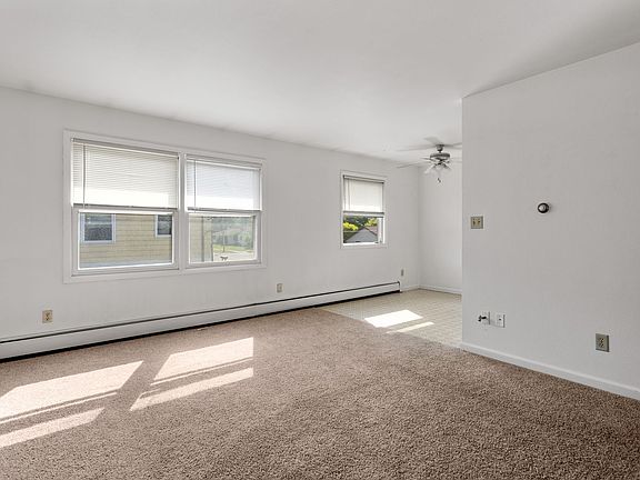 3rd image of 2005 Eastman Ave #2