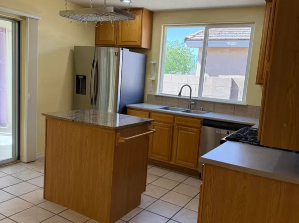 8319 Santa Clarita St NE, Albuquerque, NM 87113
